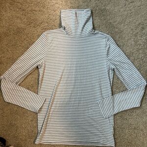 GAP Gray and White Striped Turtleneck